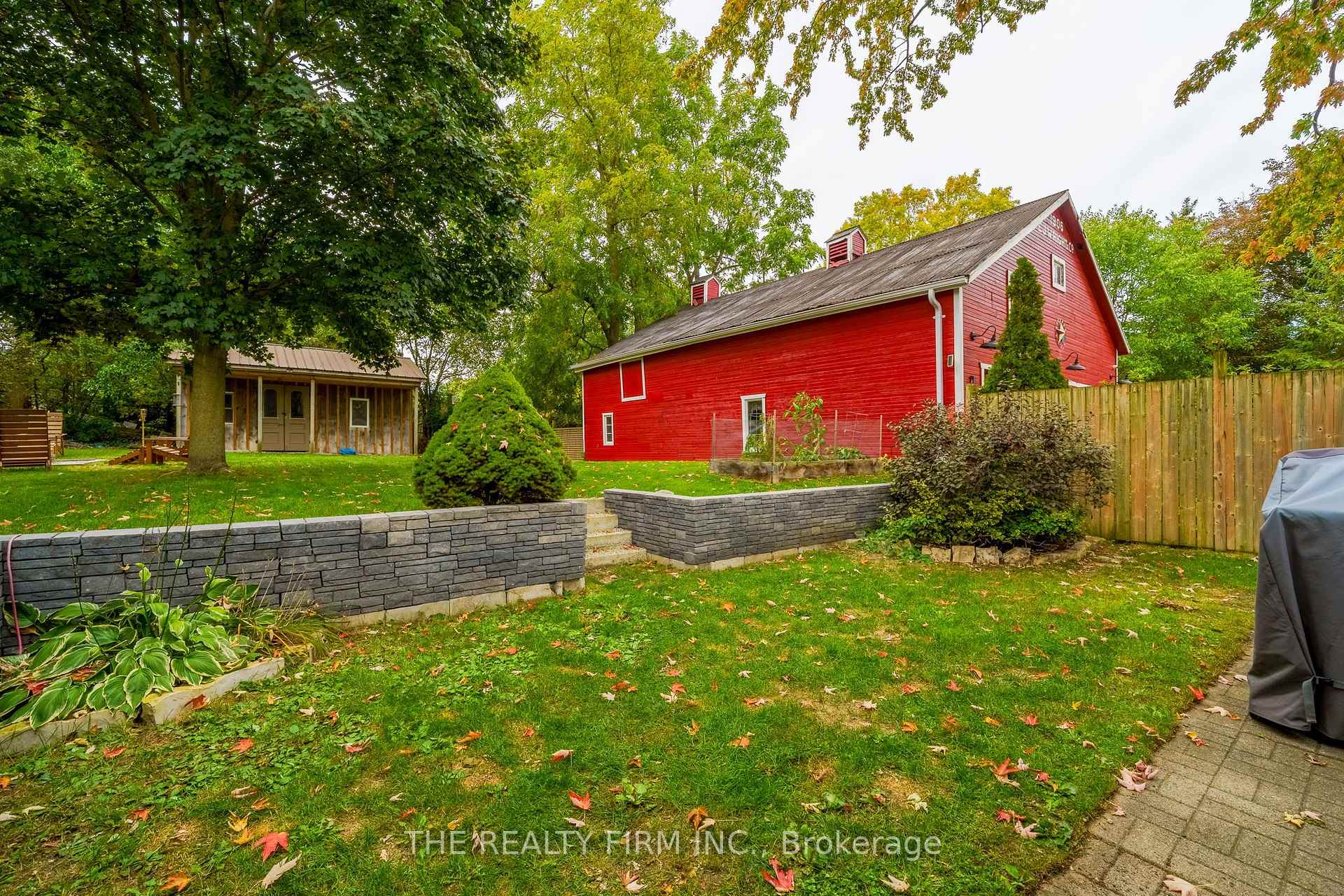 Photo 29 of 94 Mckellar Street, Strathroy-Caradoc, SW — HOMEH