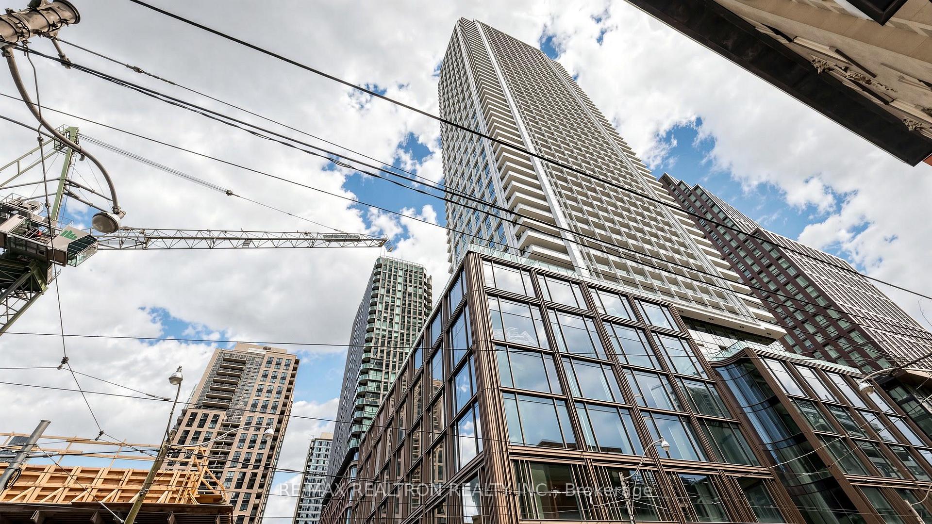 Photo 2 of 88 Queen Street, Toronto, Church-Yonge Corridor — HOMEH