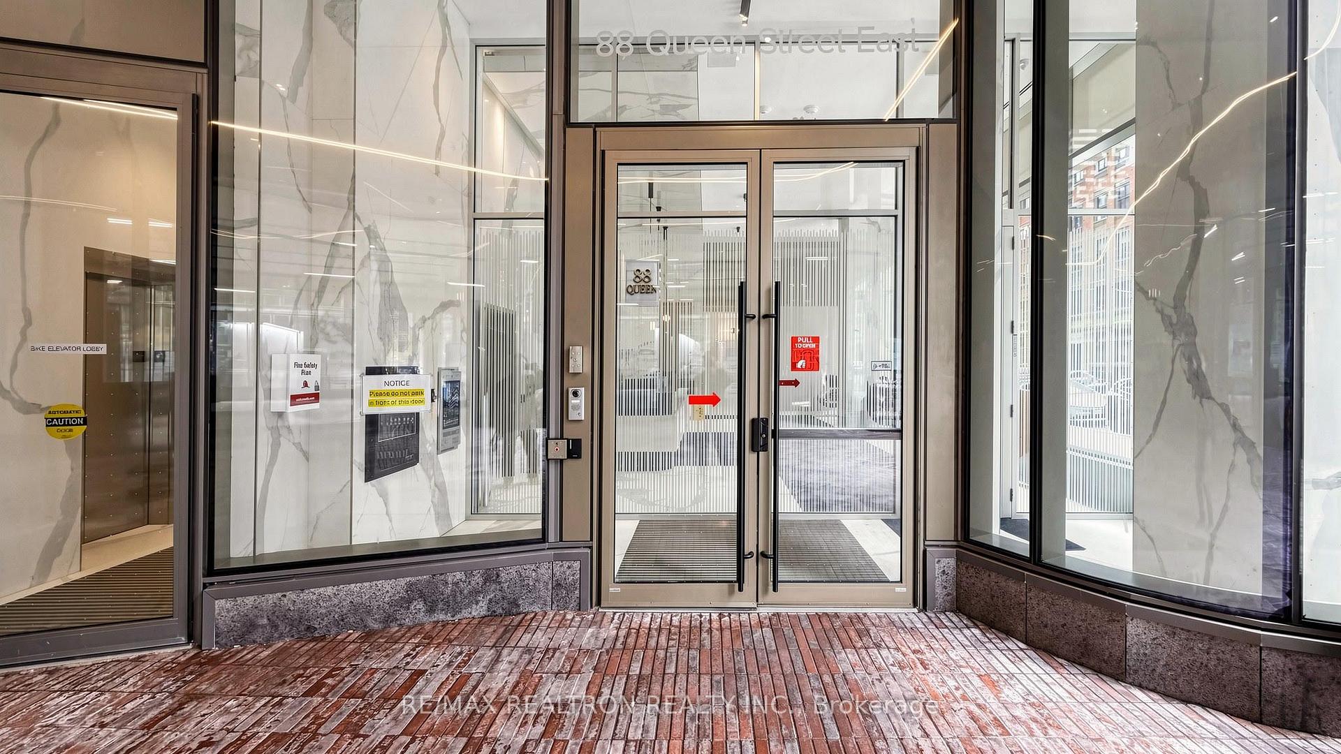 Photo 6 of 88 Queen Street, Toronto, Church-Yonge Corridor — HOMEH