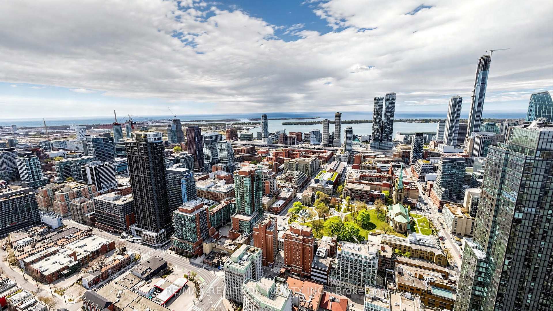Photo 17 of 88 Queen Street, Toronto, Church-Yonge Corridor — HOMEH