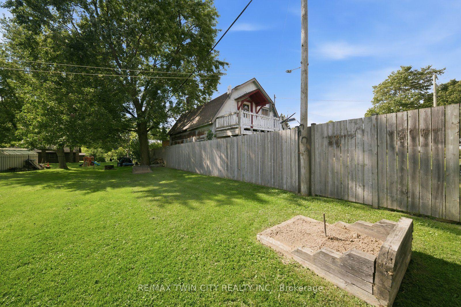 Photo 44 of 2214 William Shakespeare Street, Perth East, Shakespeare — HOMEH