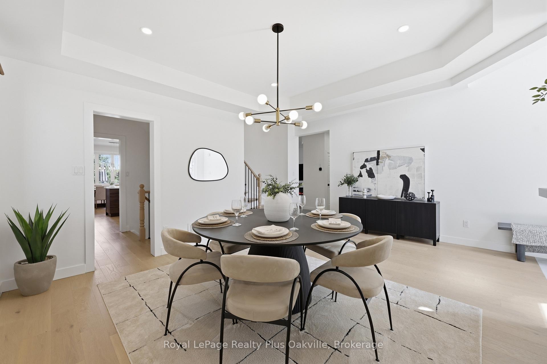 Photo 8 of 2363 Yolanda Drive, Oakville, West — HOMEH