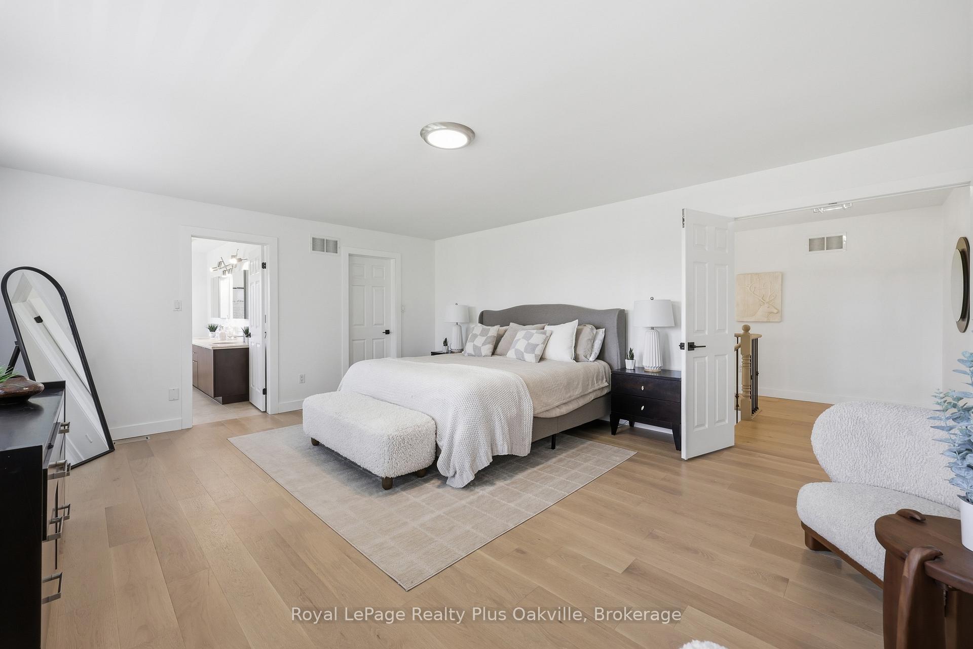 Photo 22 of 2363 Yolanda Drive, Oakville, West — HOMEH