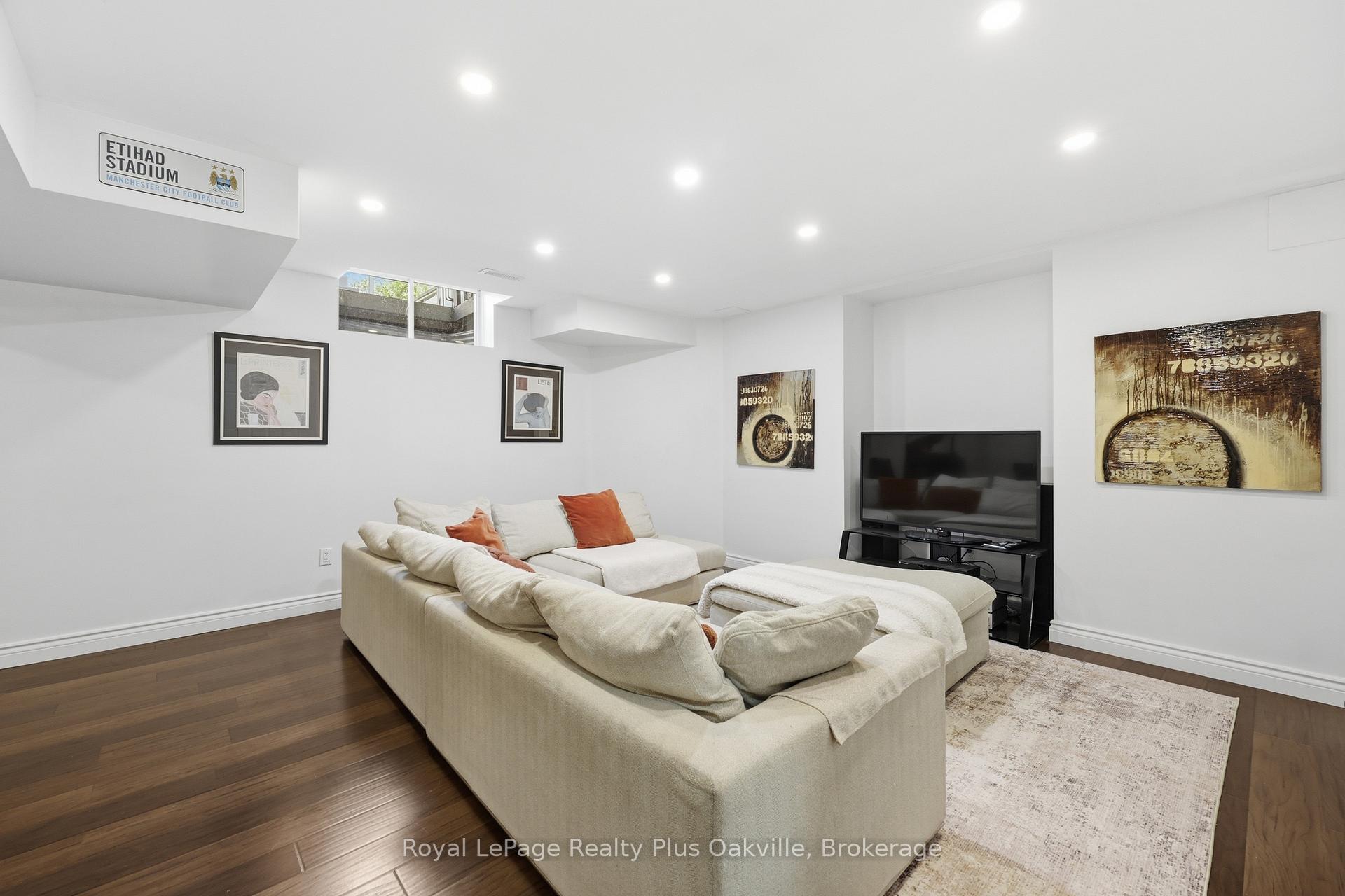 Photo 35 of 2363 Yolanda Drive, Oakville, West — HOMEH