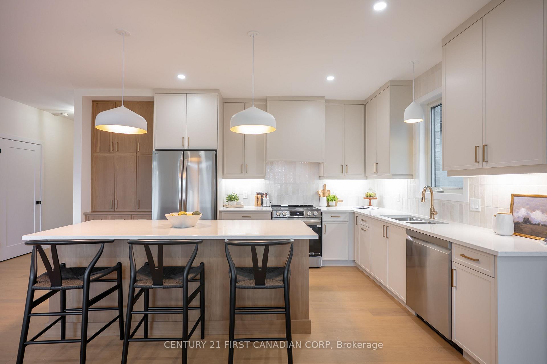 Photo 10 of 1378 Shields Place, London, North S — HOMEH