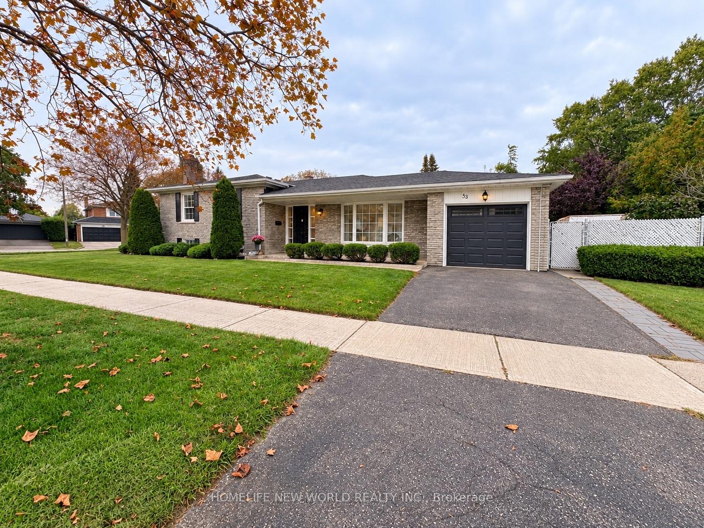Photo of 53 Pebblehill Square
