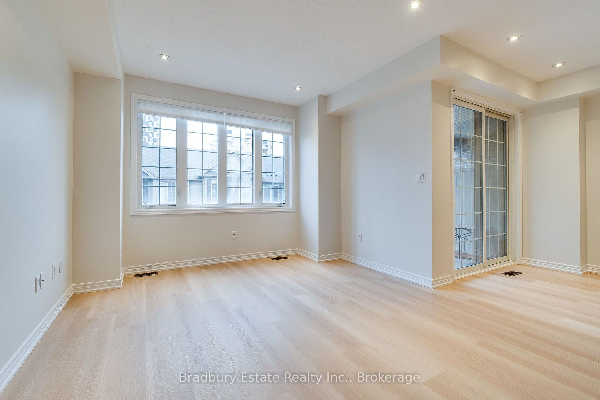 Photo 6 of 3105 Blackfriar Common, Oakville, Joshua Meadows — HOMEH