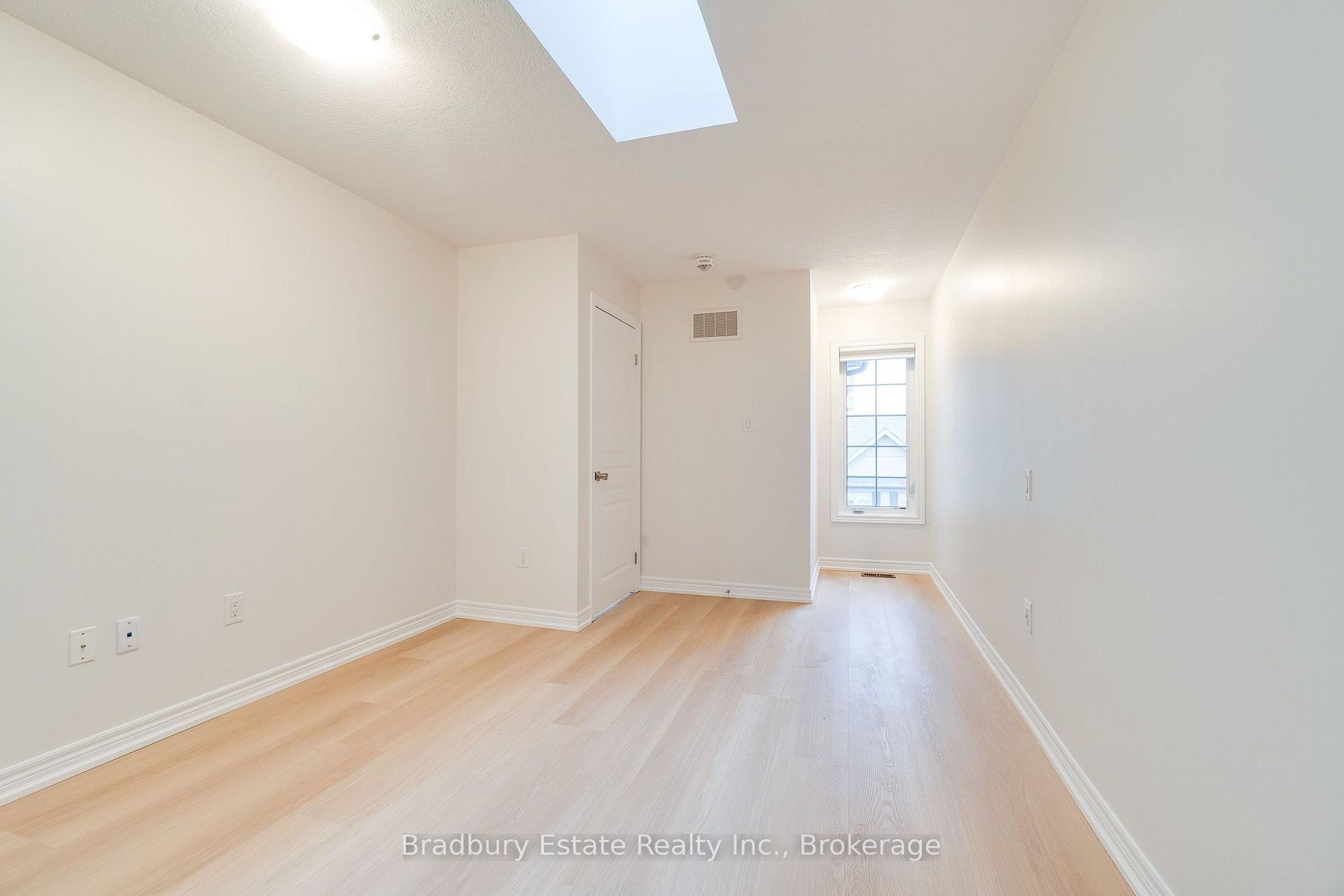 Photo 21 of 3105 Blackfriar Common, Oakville, Joshua Meadows — HOMEH
