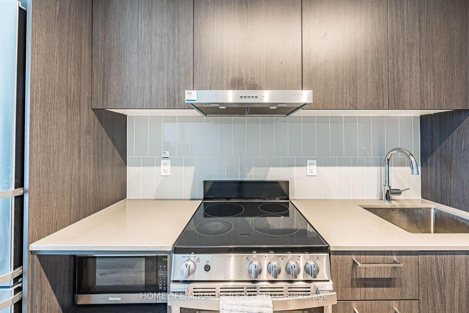 Photo 18 of Unit 1003, 195 Commerce Street, Vaughan, Vaughan Corporate Centre — HOMEH