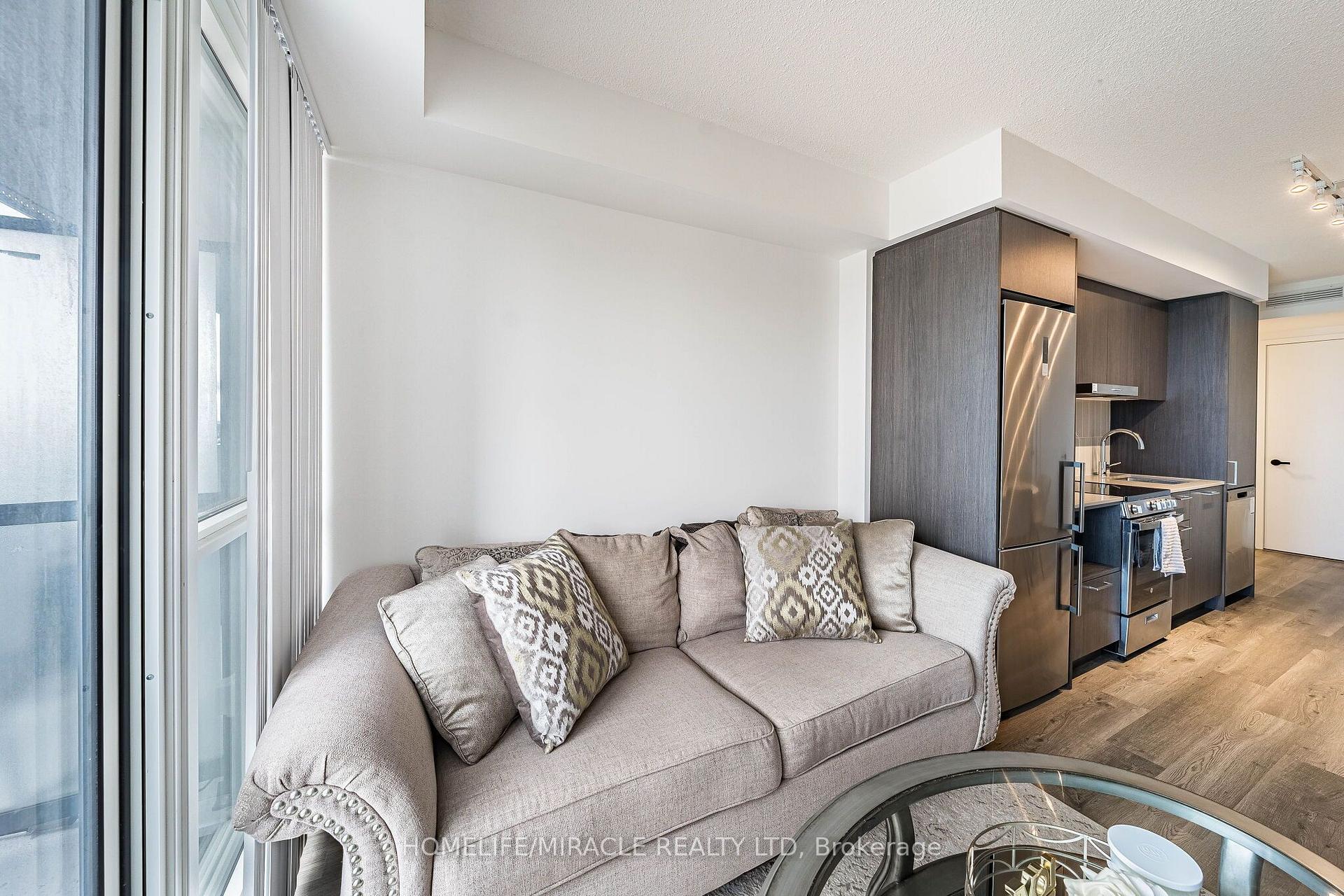 Photo 22 of Unit 1003, 195 Commerce Street, Vaughan, Vaughan Corporate Centre — HOMEH