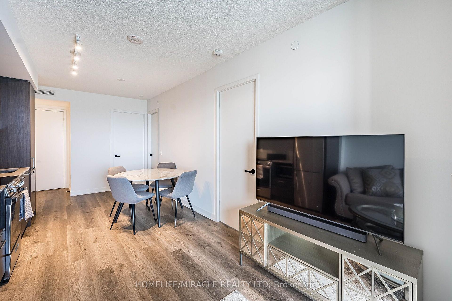Photo 23 of Unit 1003, 195 Commerce Street, Vaughan, Vaughan Corporate Centre — HOMEH