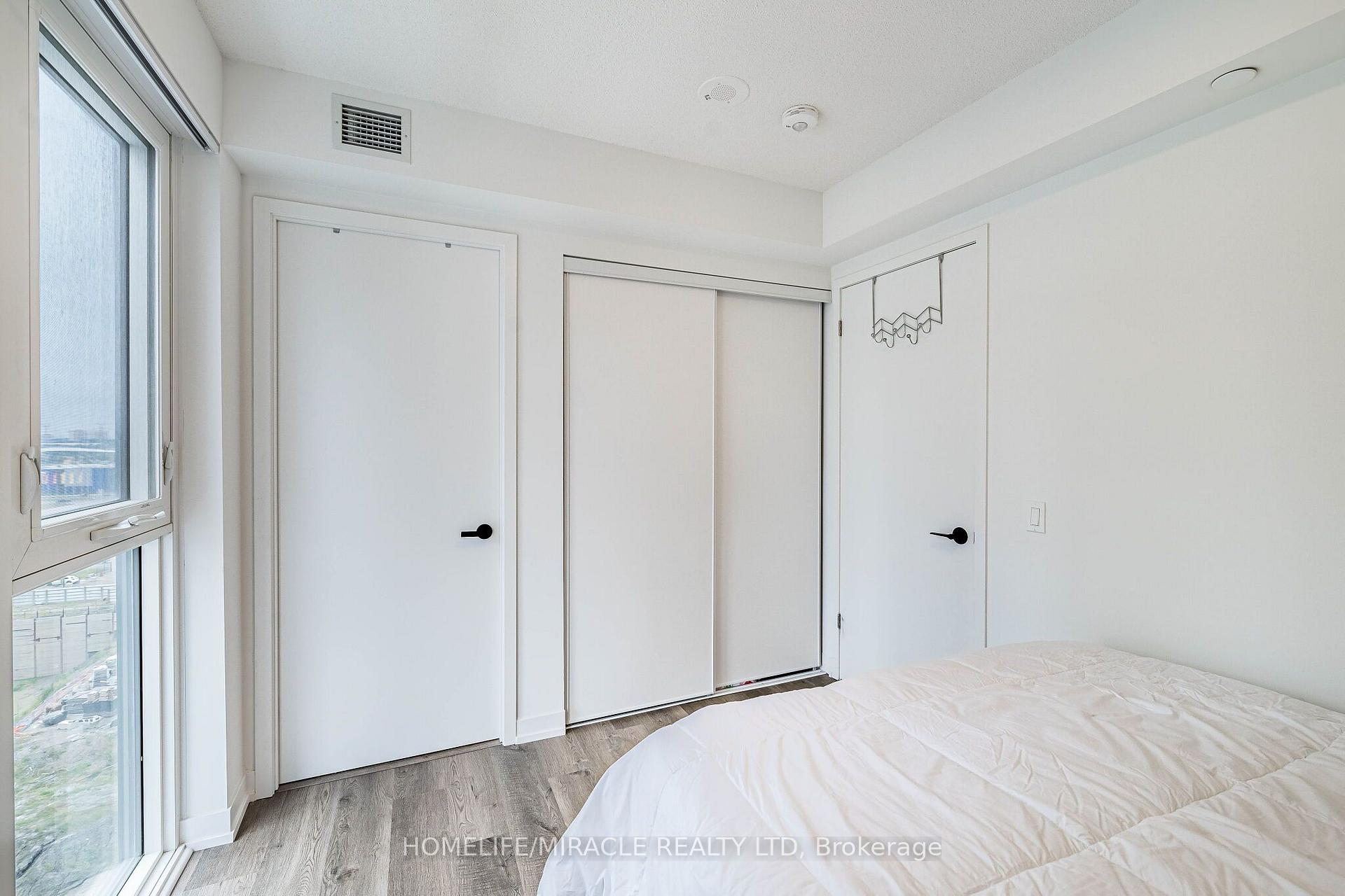 Photo 25 of Unit 1003, 195 Commerce Street, Vaughan, Vaughan Corporate Centre — HOMEH
