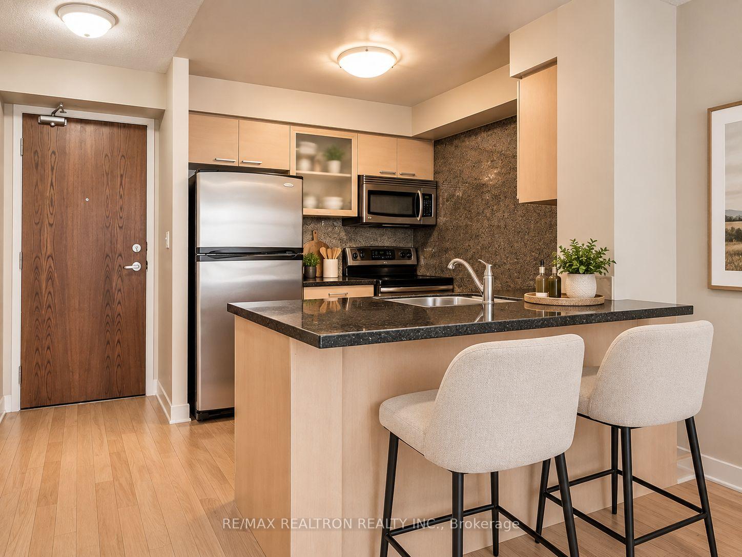 Photo 3 of Unit 2406, 16 Harrison Garden Boulevard, North York, Willowdale East — HOMEH