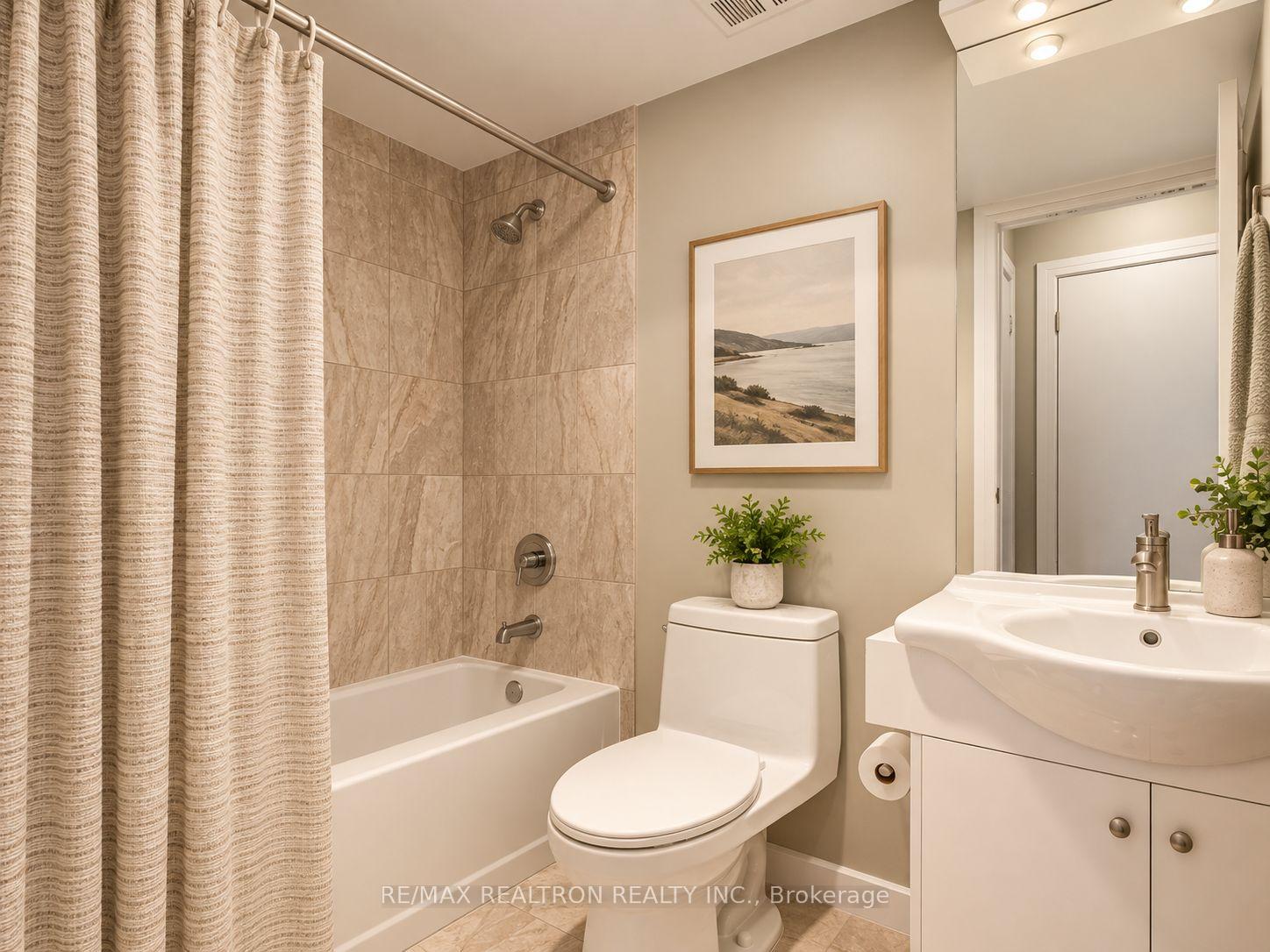 Photo 6 of Unit 2406, 16 Harrison Garden Boulevard, North York, Willowdale East — HOMEH