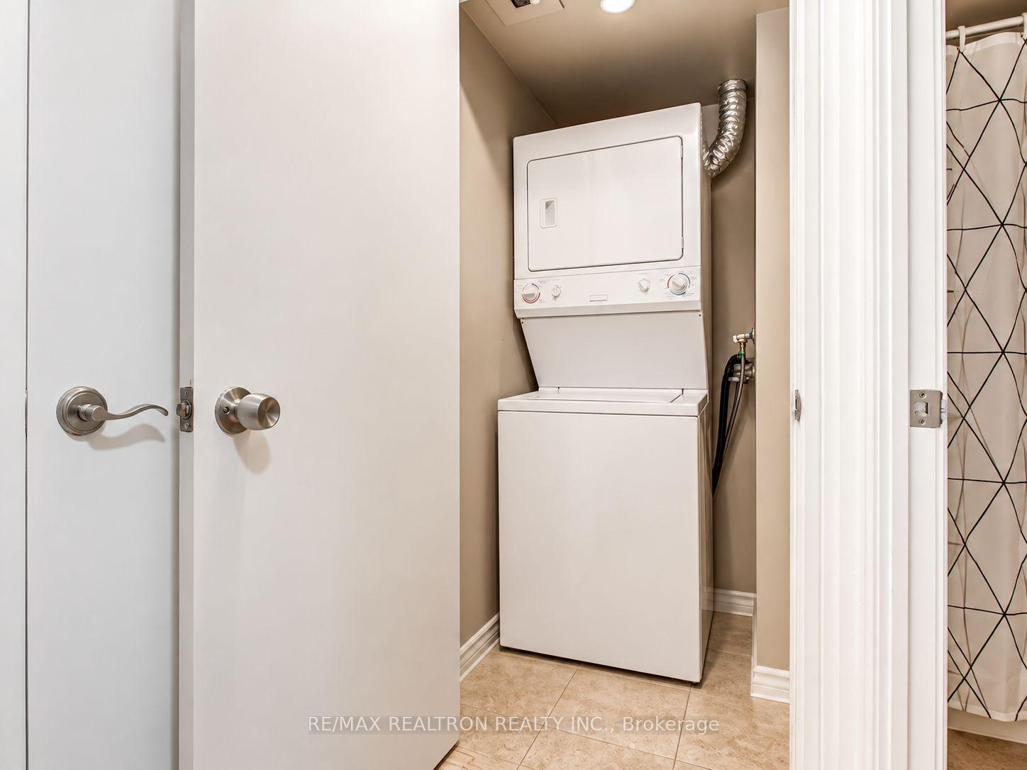 Photo 7 of Unit 2406, 16 Harrison Garden Boulevard, North York, Willowdale East — HOMEH