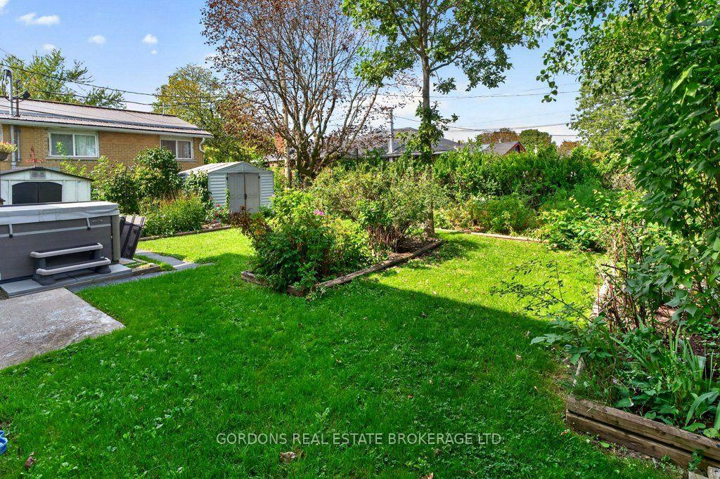 Photo 8 of 207 Robert Wallace Drive, Kingston, Central City West — HOMEH