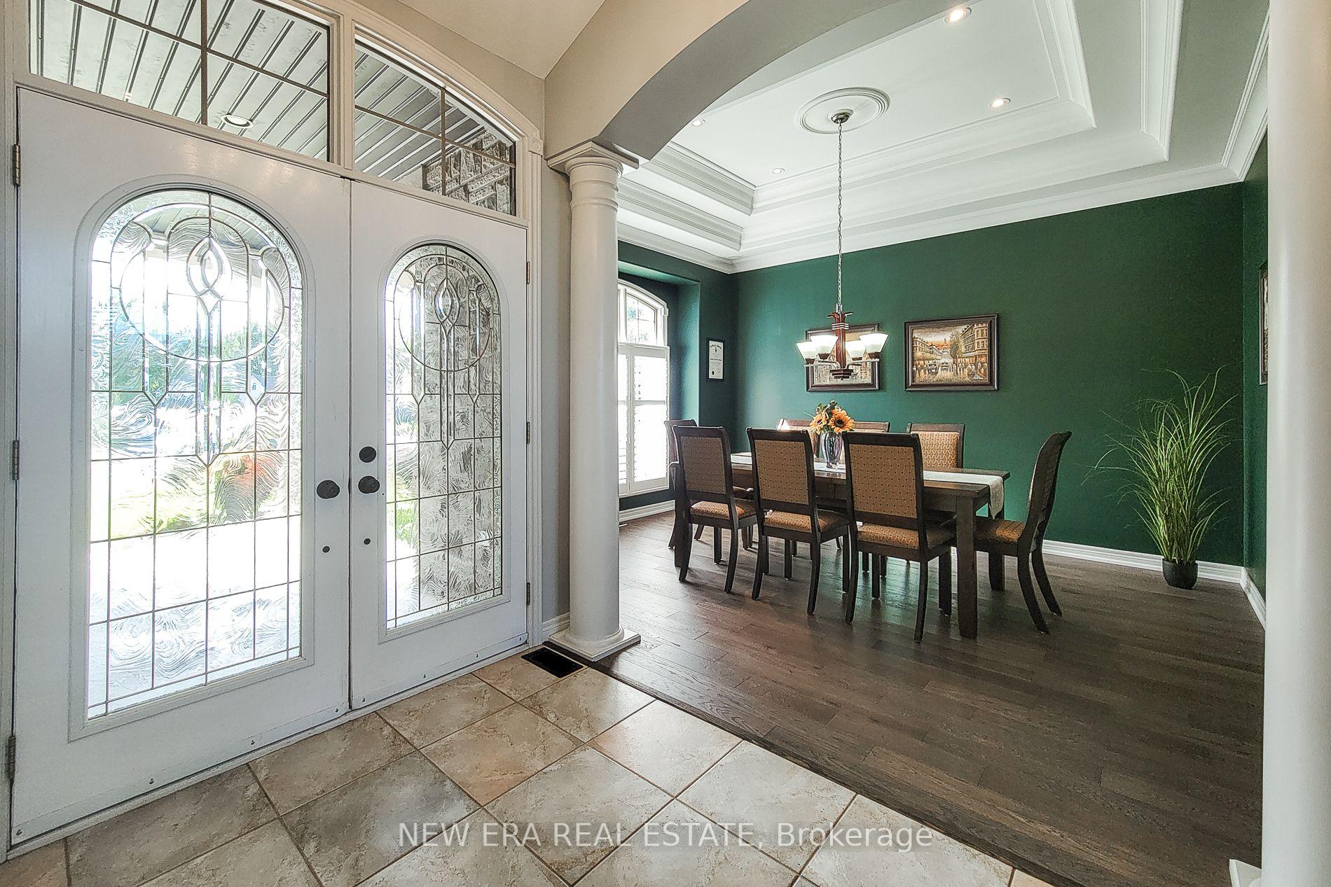 Photo 27 of 24 Carmichael Crescent, Brantford, Mayfair — HOMEH