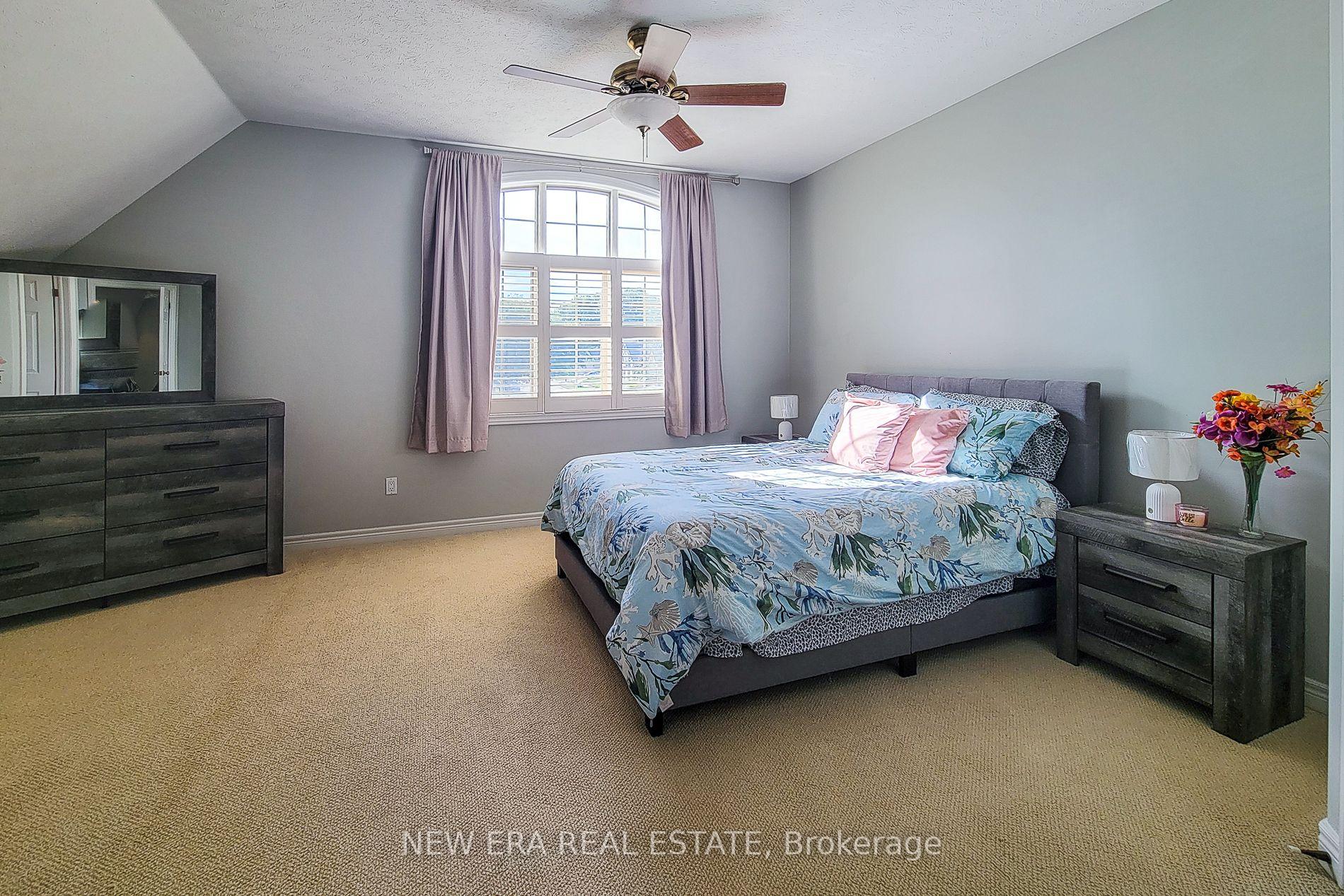 Photo 35 of 24 Carmichael Crescent, Brantford, Mayfair — HOMEH