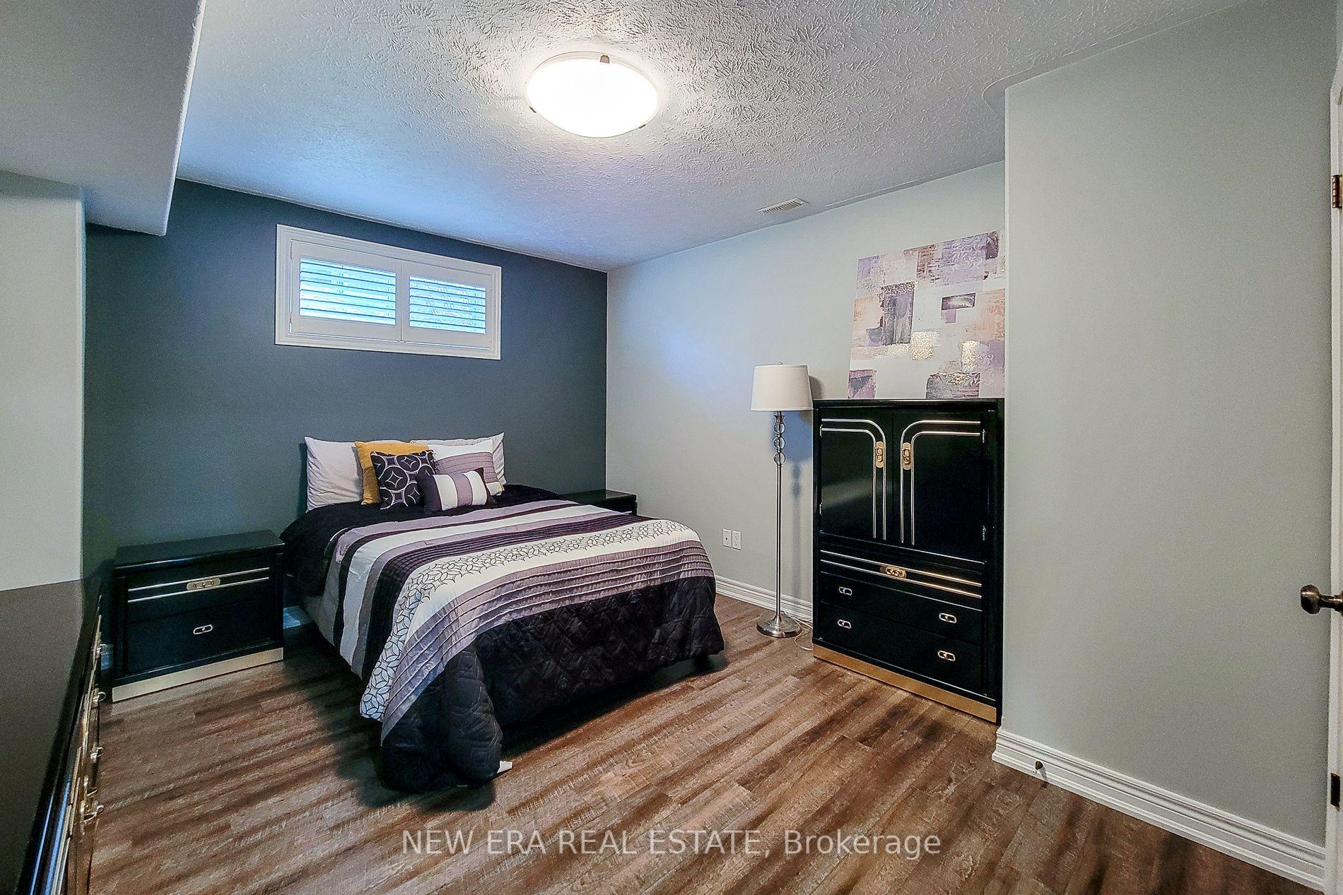 Photo 43 of 24 Carmichael Crescent, Brantford, Mayfair — HOMEH