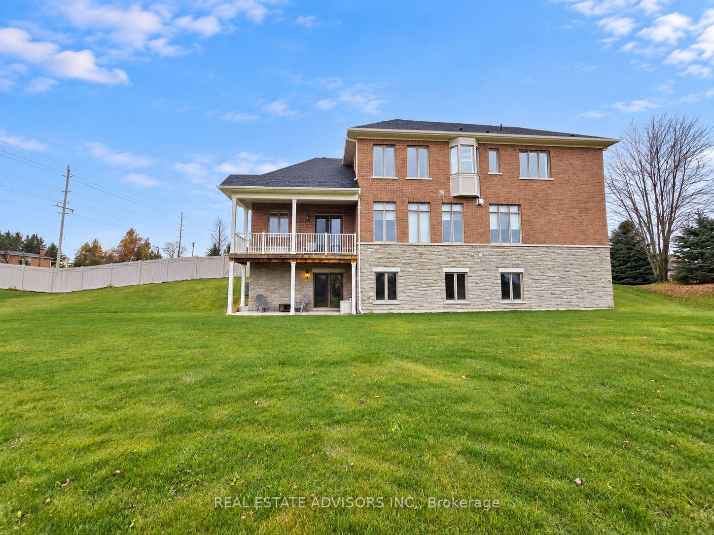 Photo 10 of 61-19 Forestgreen Drive, Uxbridge, Rural Uxbridge — HOMEH