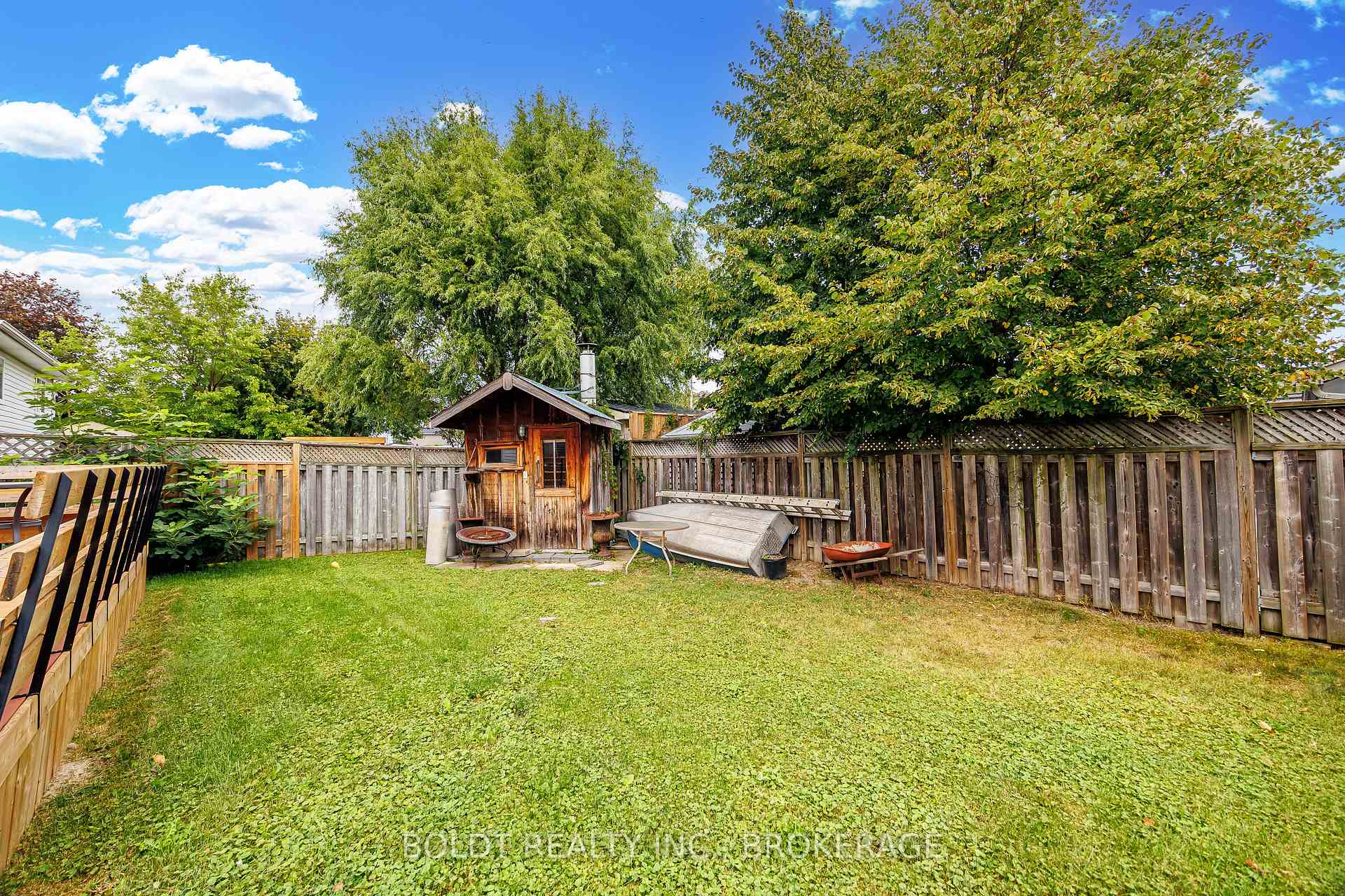 Photo 29 of 16 Westbury Drive, St. Catharines, Rykert/Vansickle — HOMEH
