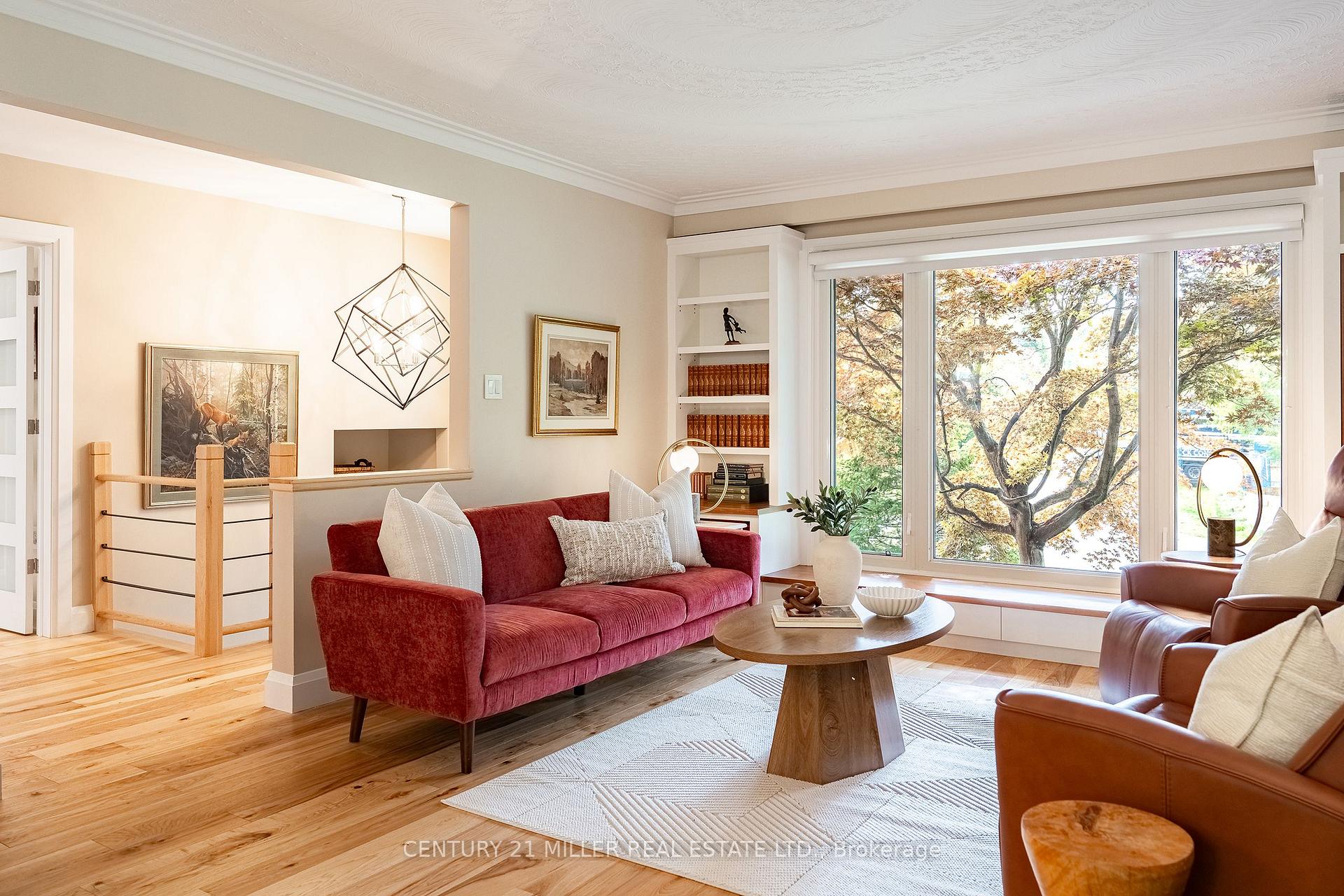 Photo 7 of 475 Willis Drive, Oakville, West — HOMEH