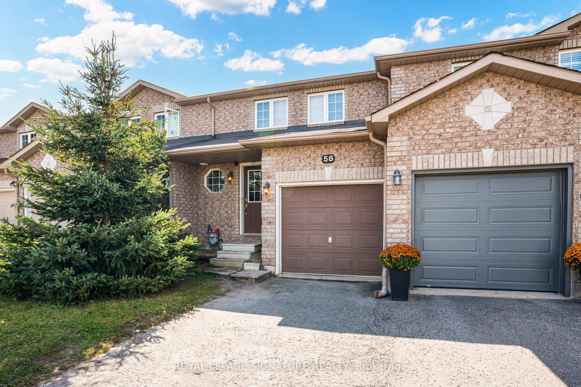 Photo 2 of 58 Goodwin Drive, Barrie, Painswick South — HOMEH