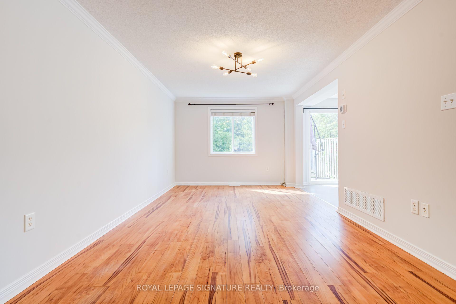 Photo 5 of 58 Goodwin Drive, Barrie, Painswick South — HOMEH