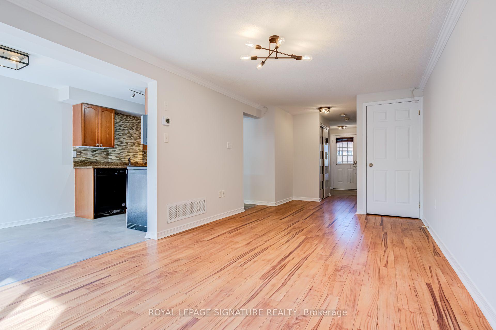Photo 7 of 58 Goodwin Drive, Barrie, Painswick South — HOMEH