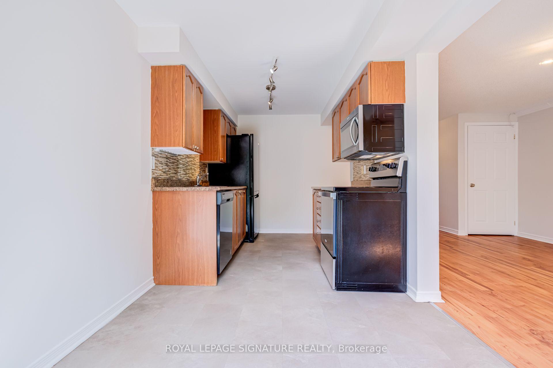 Photo 10 of 58 Goodwin Drive, Barrie, Painswick South — HOMEH