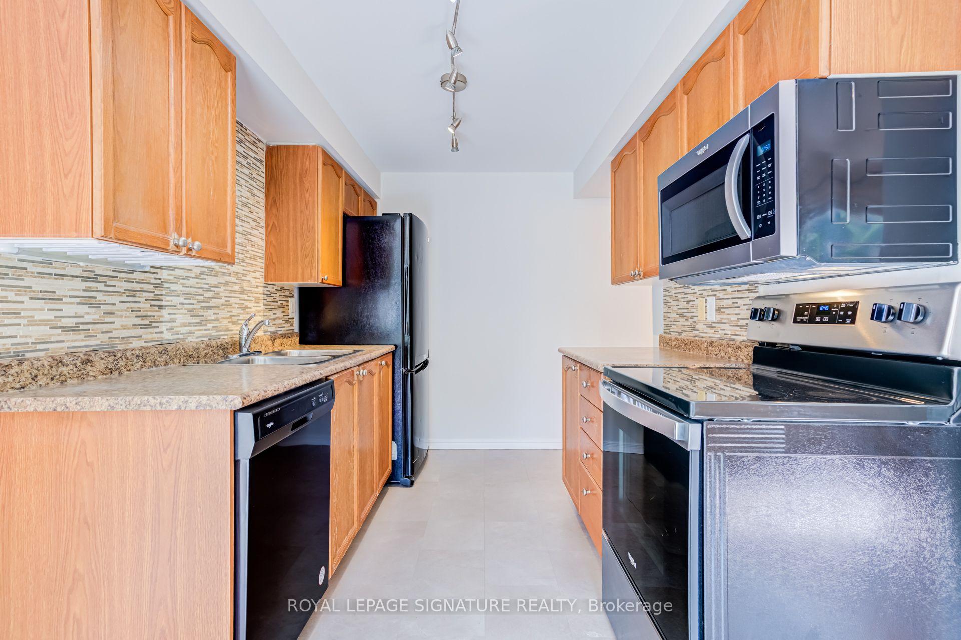 Photo 11 of 58 Goodwin Drive, Barrie, Painswick South — HOMEH