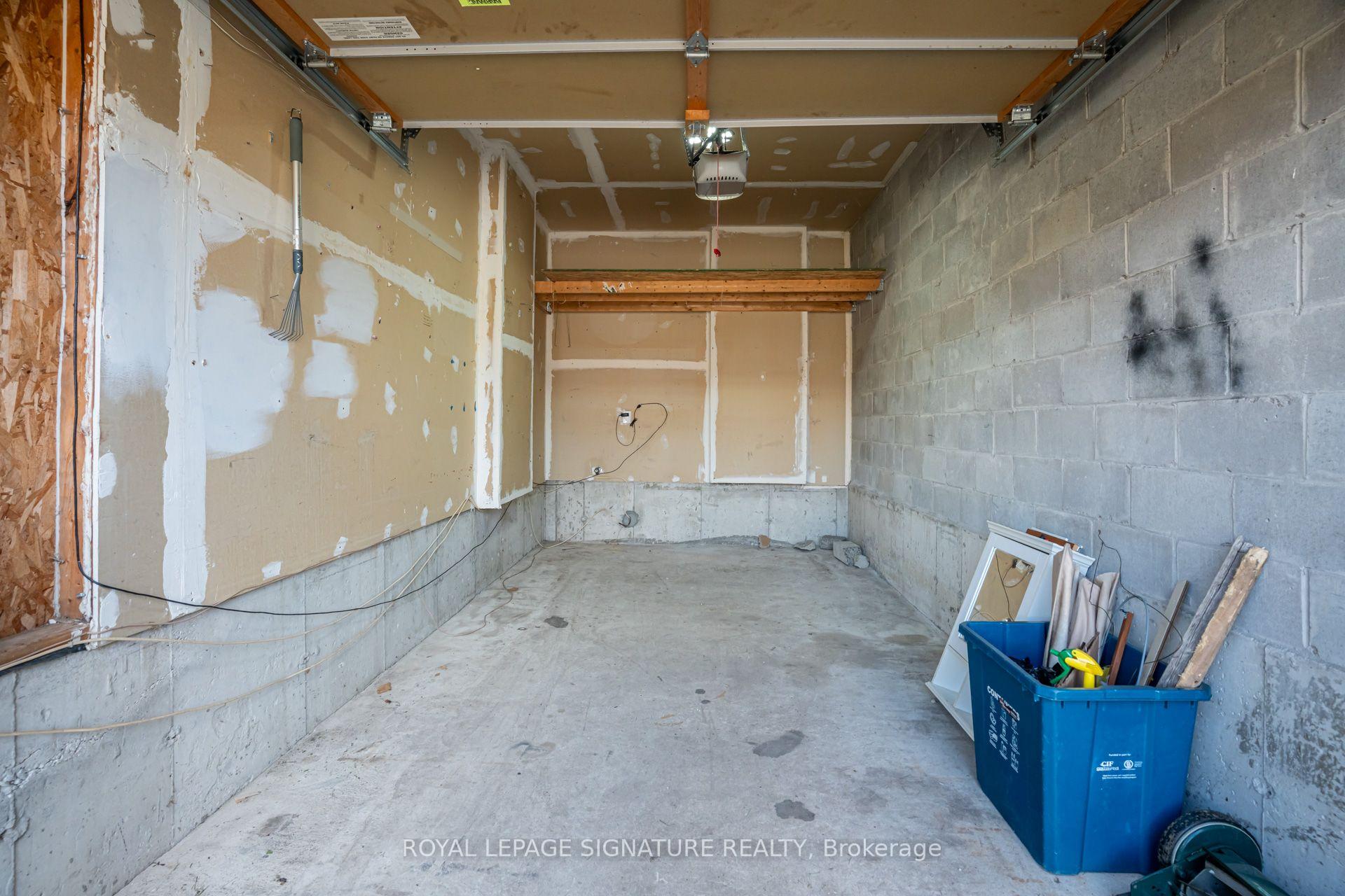 Photo 35 of 58 Goodwin Drive, Barrie, Painswick South — HOMEH