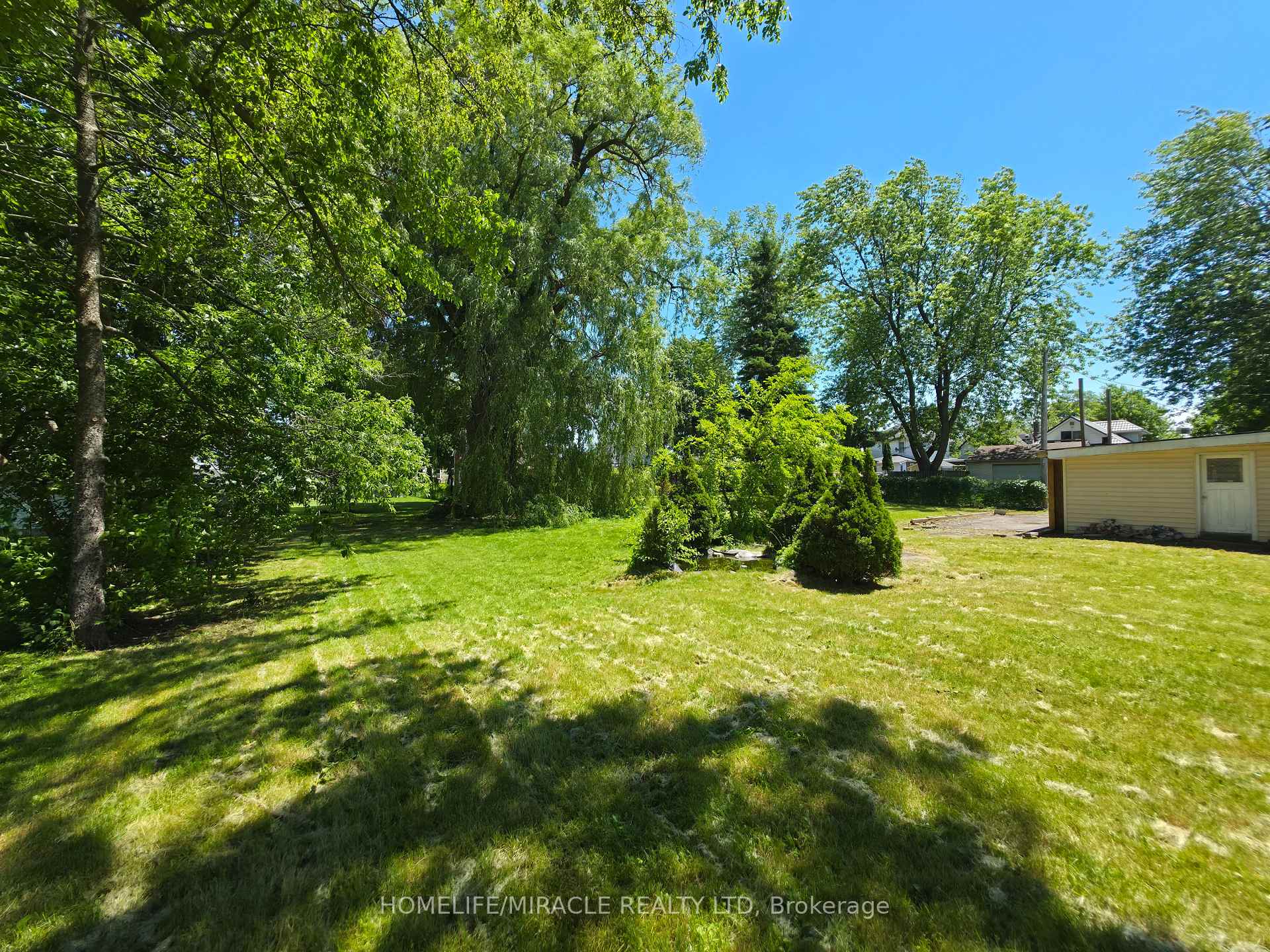 Photo 8 of 17 Goderich Street, Fort Erie, Central — HOMEH