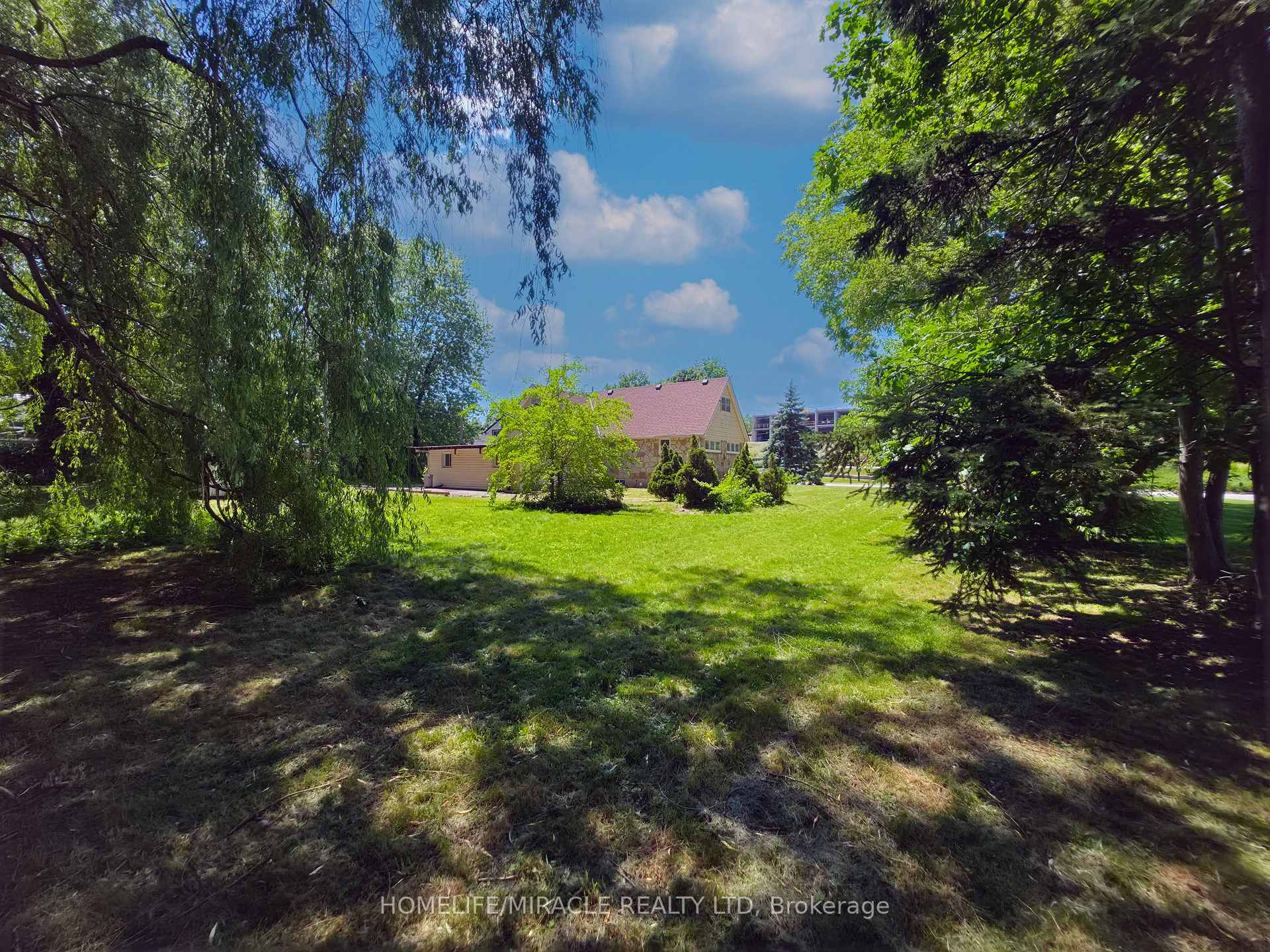 Photo 10 of 17 Goderich Street, Fort Erie, Central — HOMEH