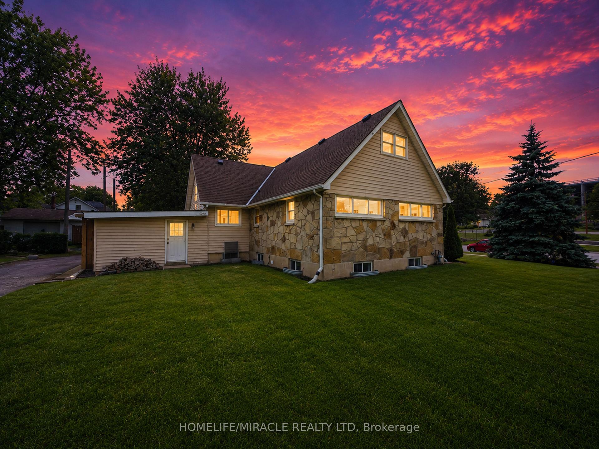 Photo 13 of 17 Goderich Street, Fort Erie, Central — HOMEH