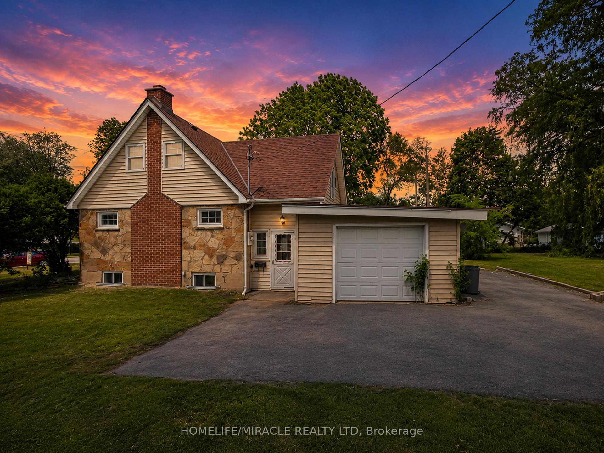 Photo 15 of 17 Goderich Street, Fort Erie, Central — HOMEH