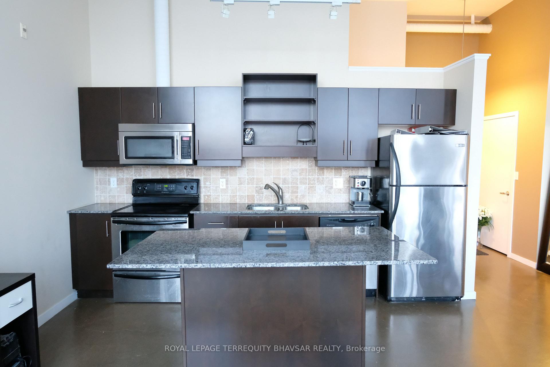 Photo 11 of Unit 505, 410 King Street W, Kitchener, City Commercial Core — HOMEH