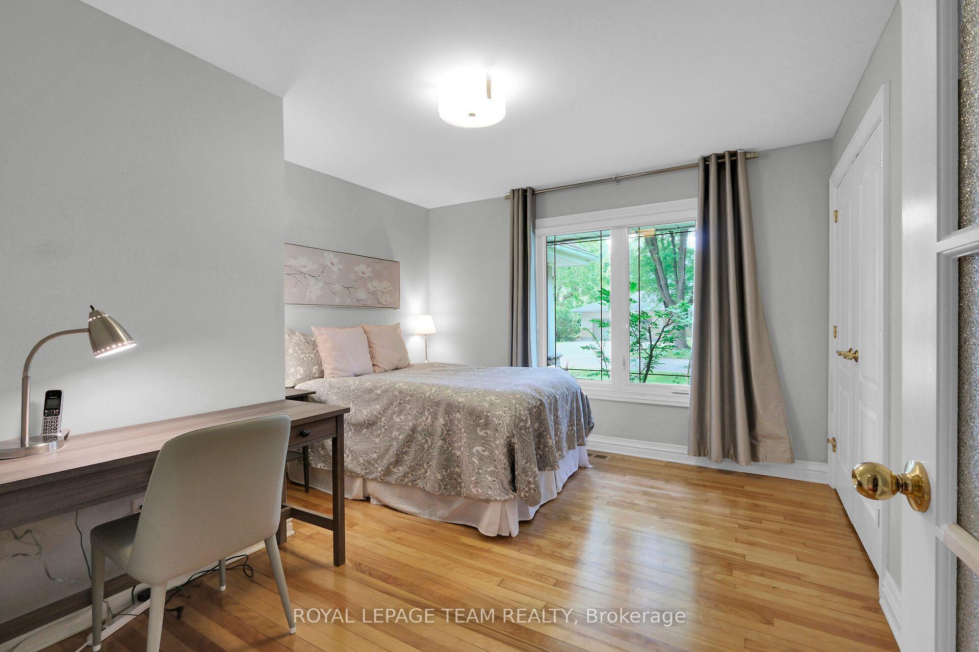 Photo 21 of 861 Dunlevie Avenue, Ottawa, McKellar Heights/Glabar Park — HOMEH