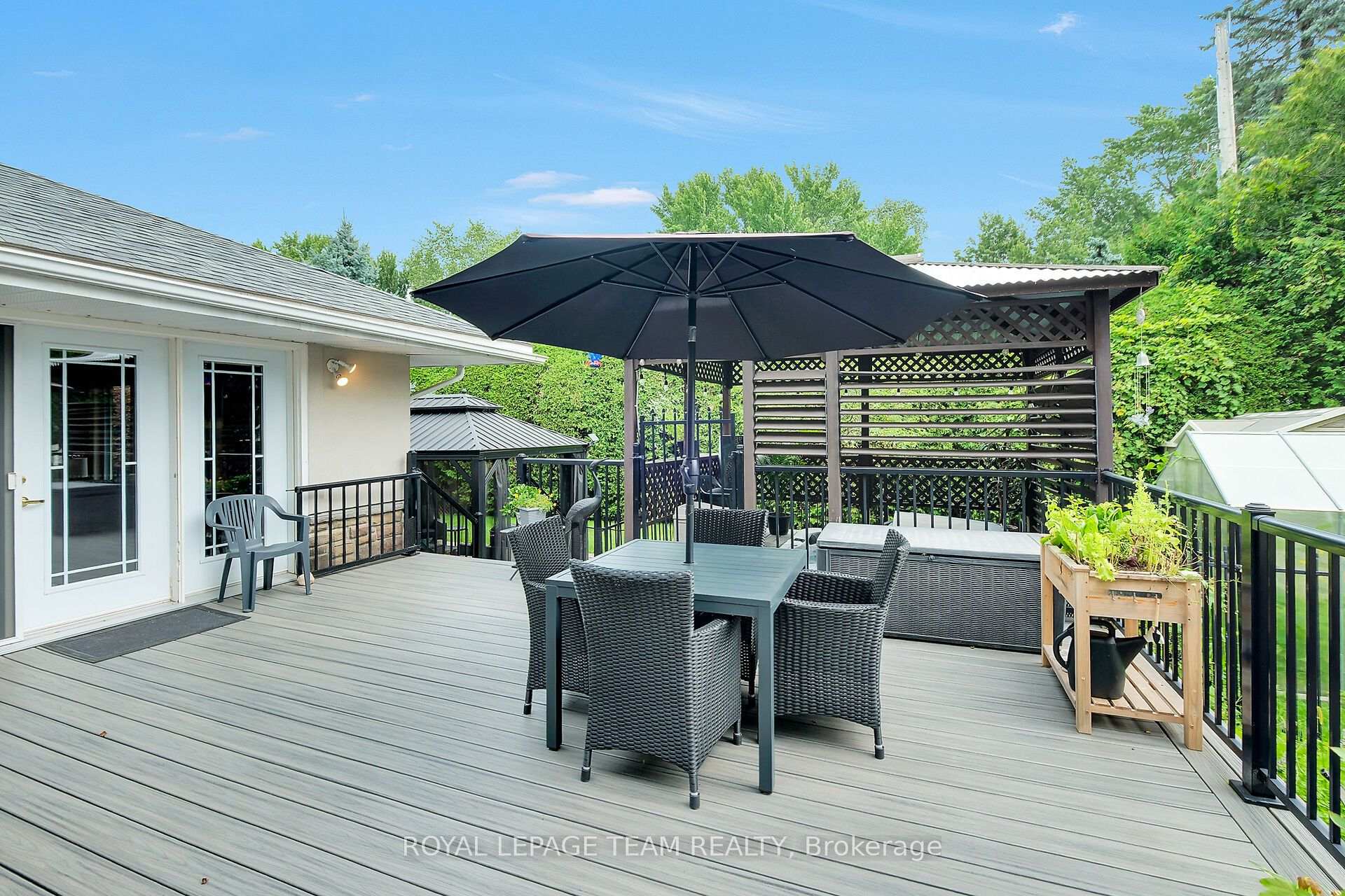 Photo 31 of 861 Dunlevie Avenue, Ottawa, McKellar Heights/Glabar Park — HOMEH