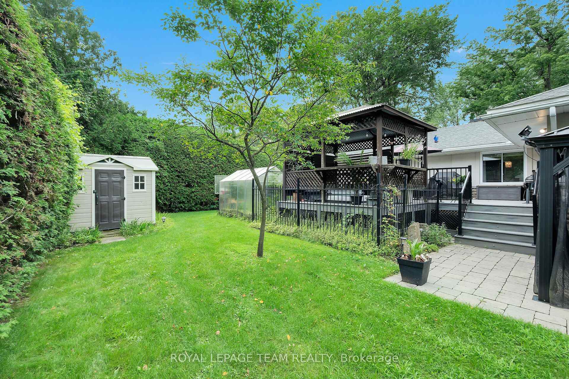 Photo 37 of 861 Dunlevie Avenue, Ottawa, McKellar Heights/Glabar Park — HOMEH
