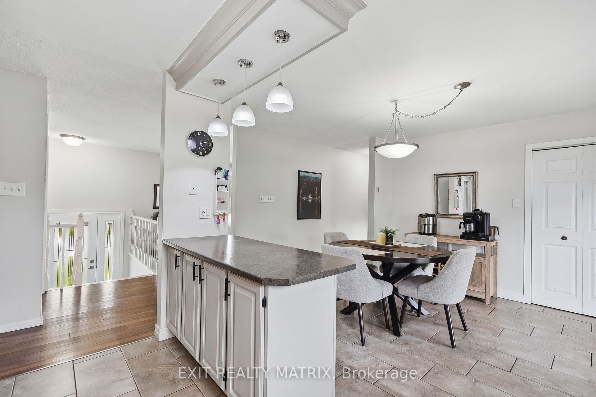 Photo 12 of 353 Nelson Street E, Hawkesbury, Hawkesbury — HOMEH