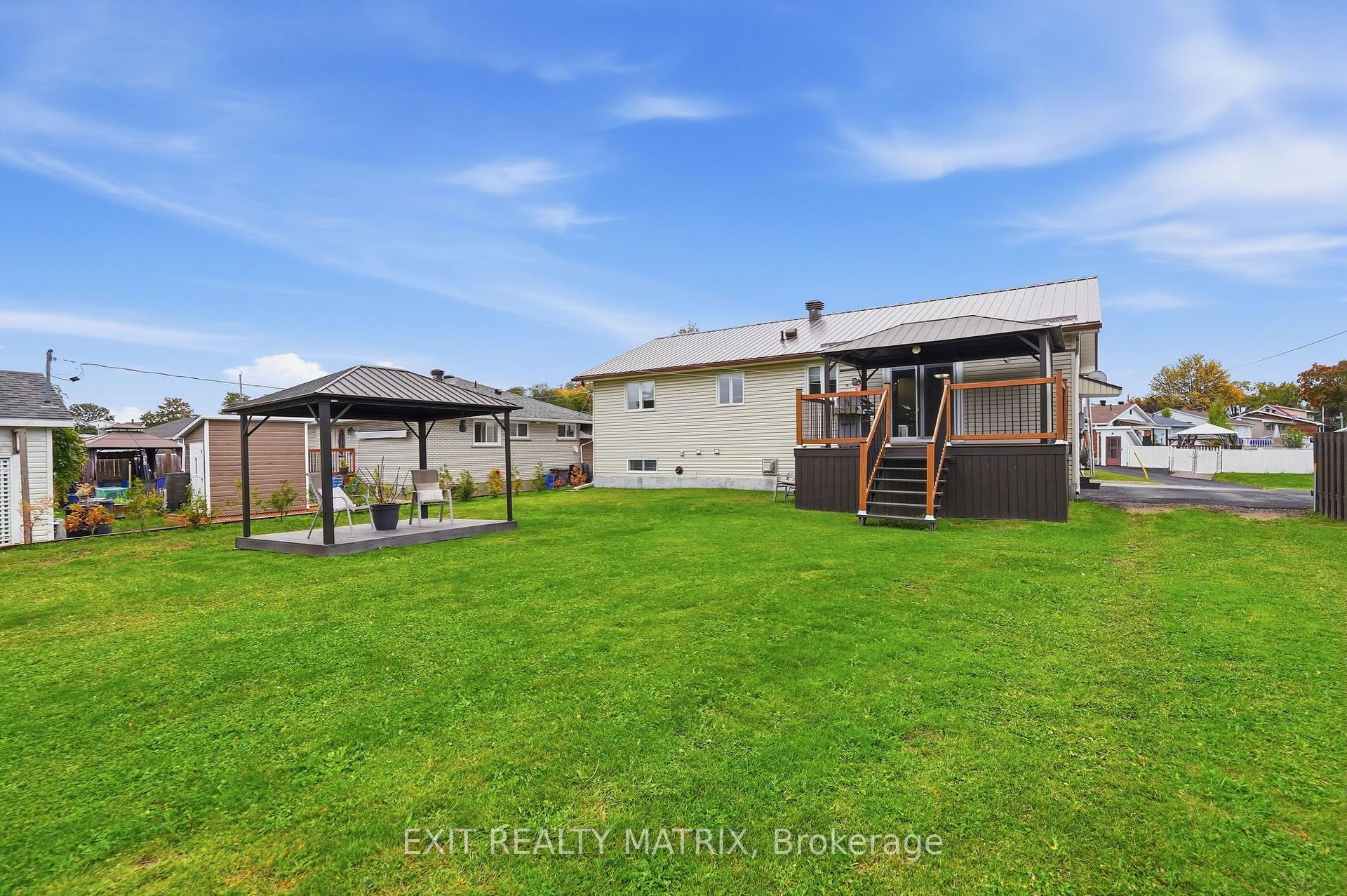 Photo 28 of 353 Nelson Street E, Hawkesbury, Hawkesbury — HOMEH