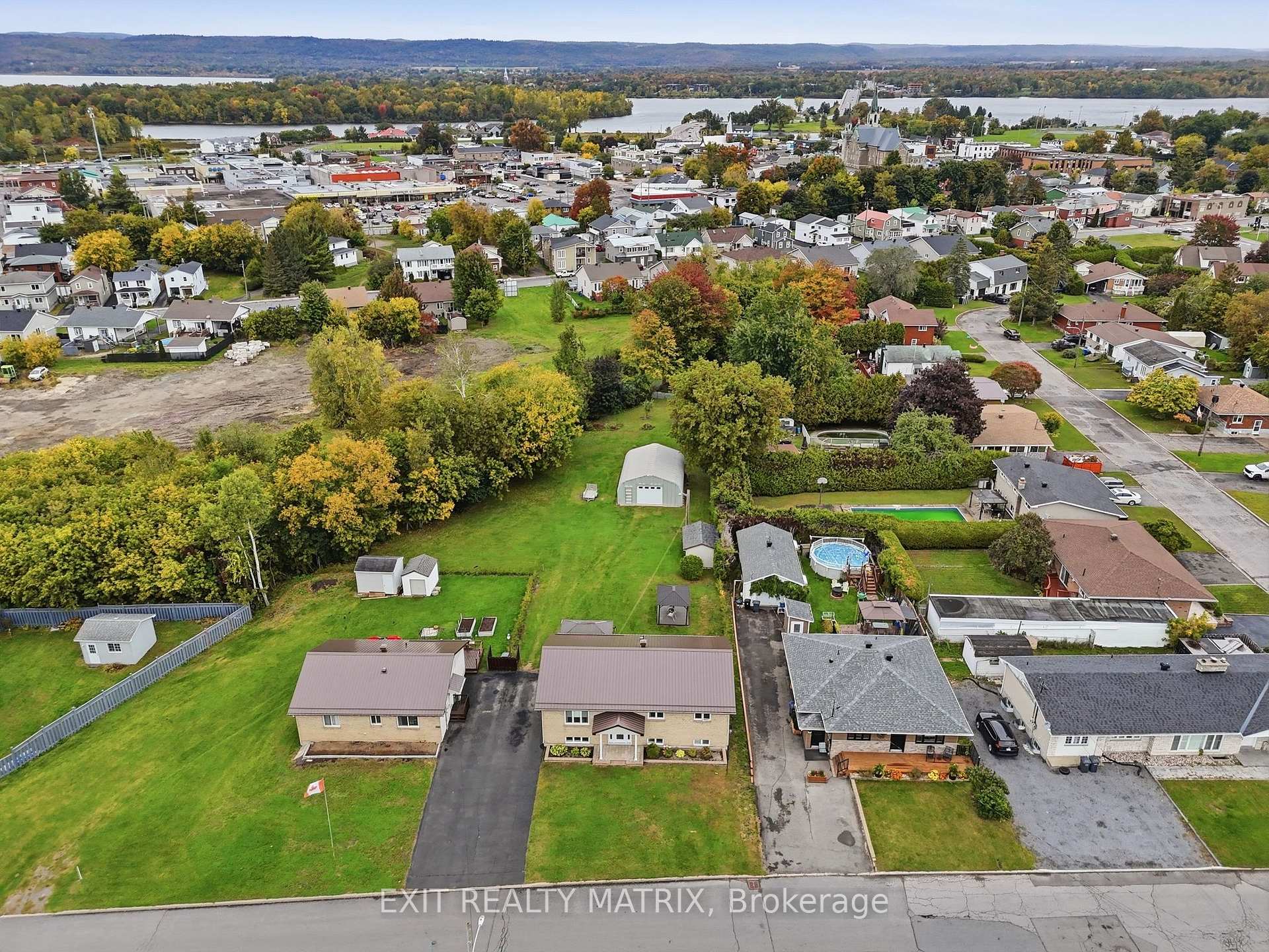 Photo 33 of 353 Nelson Street E, Hawkesbury, Hawkesbury — HOMEH