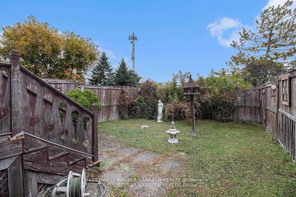 Photo 16 of 557 Latour Crescent, Ottawa, Fallingbrook/Gardenway South — HOMEH