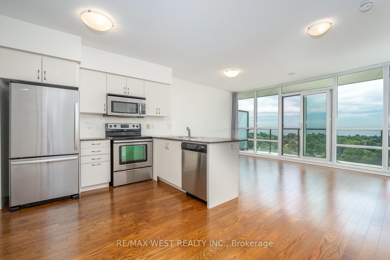Photo 23 of Unit 908, 2240 Lake Shore Boulevard W, Etobicoke, Mimico — HOMEH
