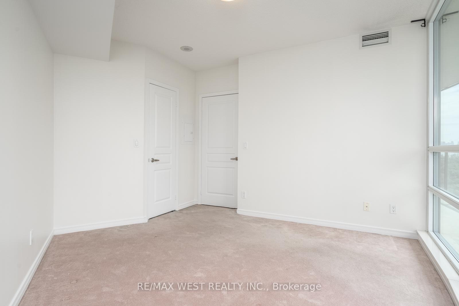 Photo 29 of Unit 908, 2240 Lake Shore Boulevard W, Etobicoke, Mimico — HOMEH