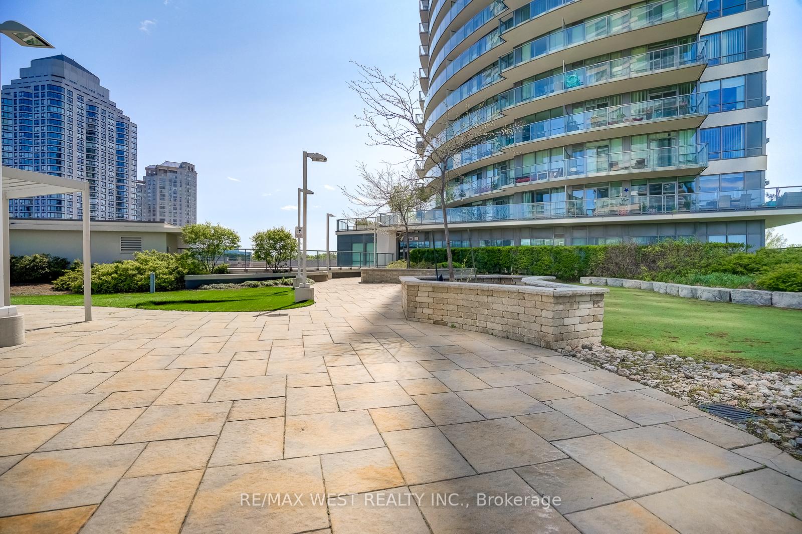 Photo 45 of Unit 908, 2240 Lake Shore Boulevard W, Etobicoke, Mimico — HOMEH