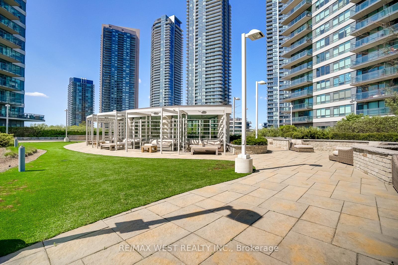 Photo 46 of Unit 908, 2240 Lake Shore Boulevard W, Etobicoke, Mimico — HOMEH