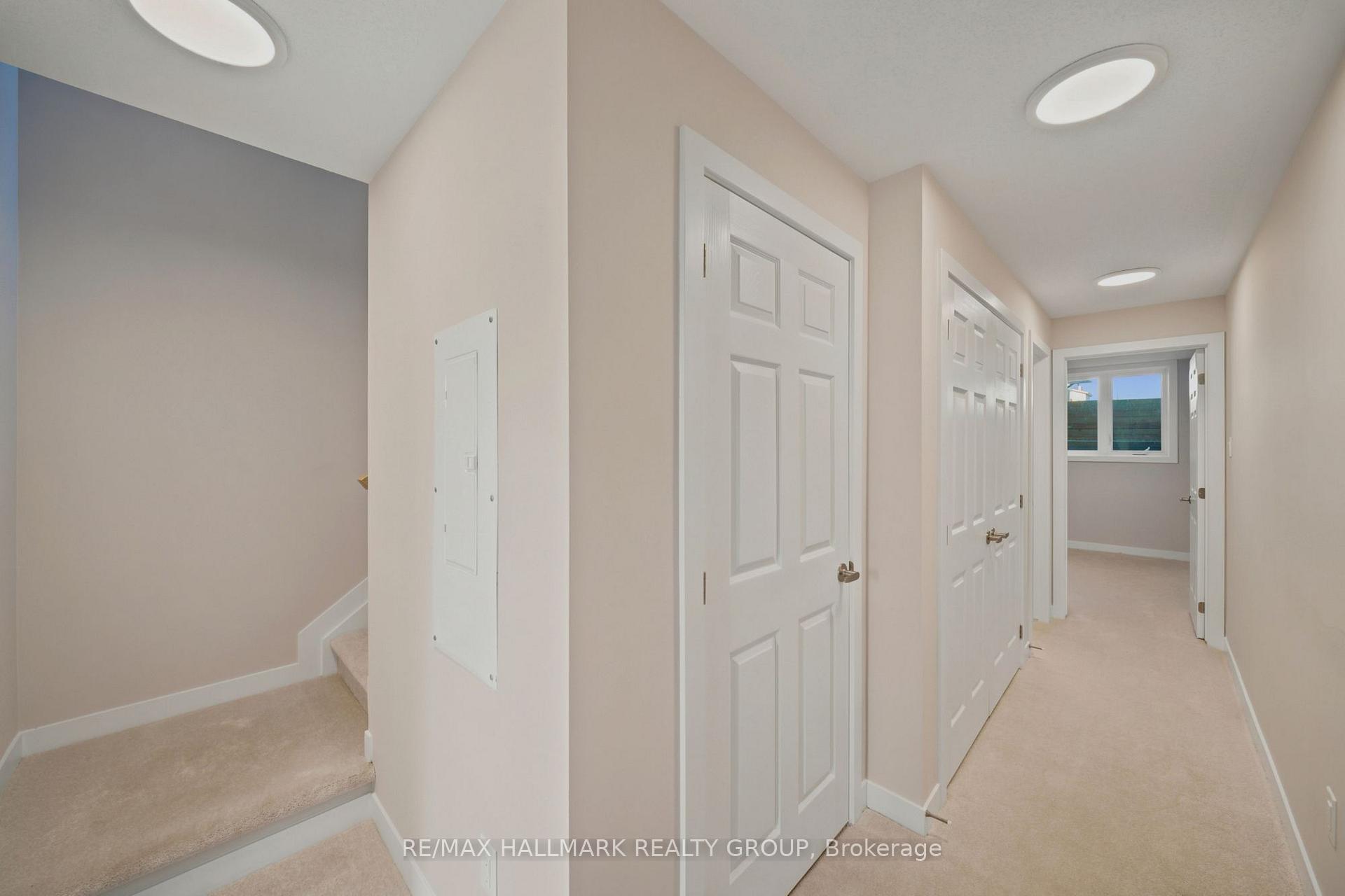 Photo 12 of Unit D, 142 Conservancy Drive, Ottawa, Barrhaven - Heritage Park — HOMEH