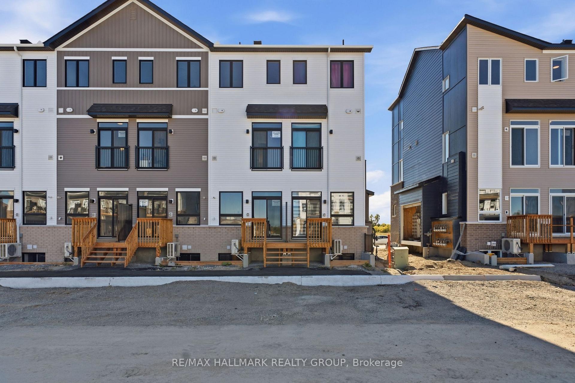 Photo 18 of Unit D, 142 Conservancy Drive, Ottawa, Barrhaven - Heritage Park — HOMEH
